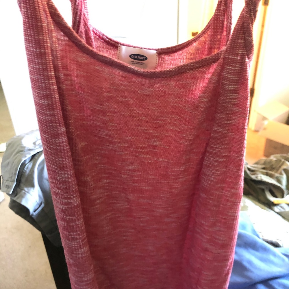 Small, red tank top, knitted straps